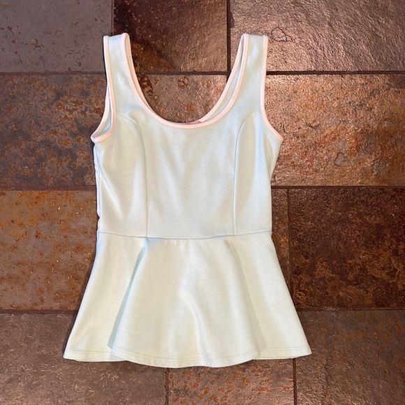 Casual Couture Mint Peplum Blouse - Size Small 🦋 - Picture 3 of 6
